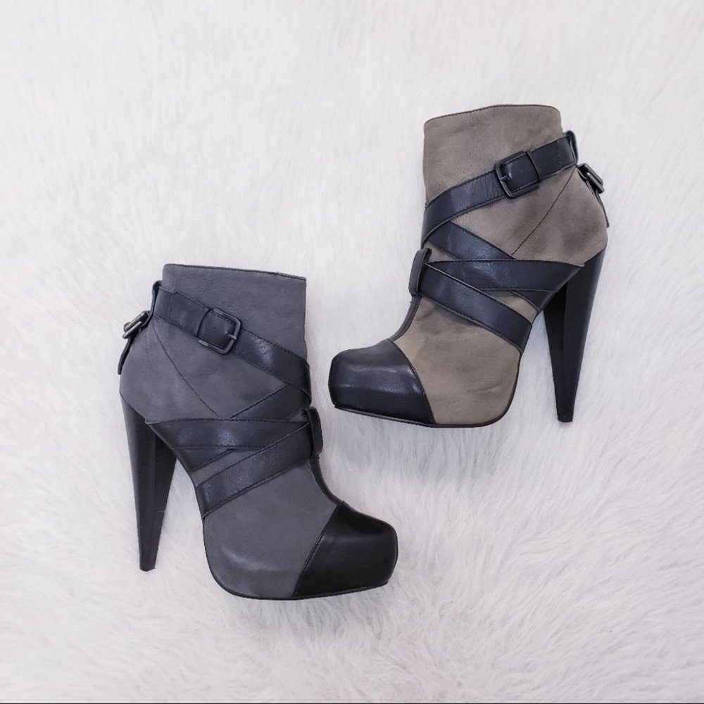 NWT Genuine Italian Leather Belted Booties